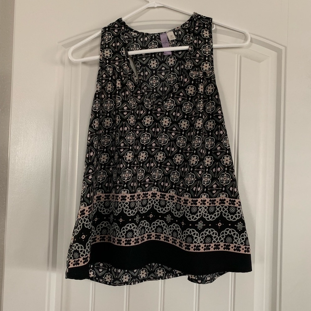 Alya Black pink and white tank